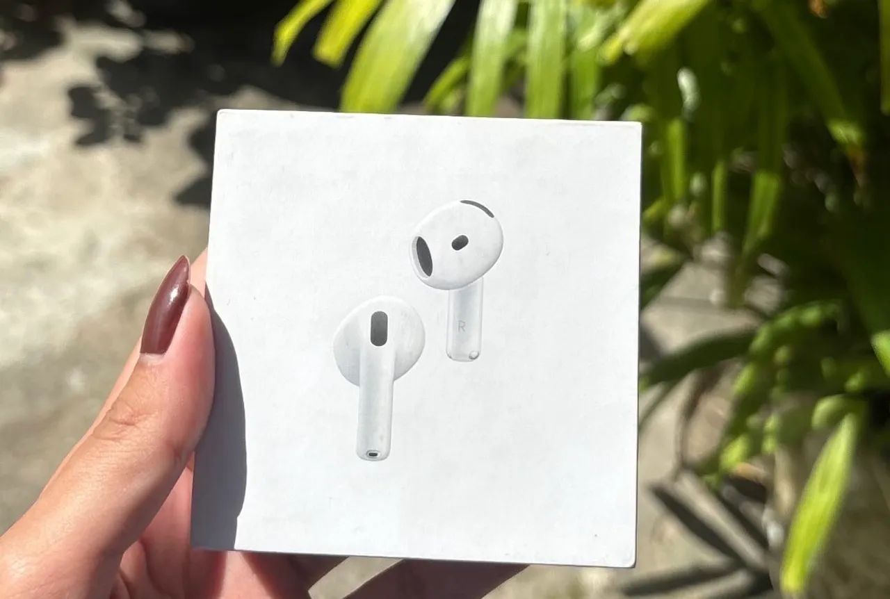 Air Pods 4 com cancelamento de ruído 