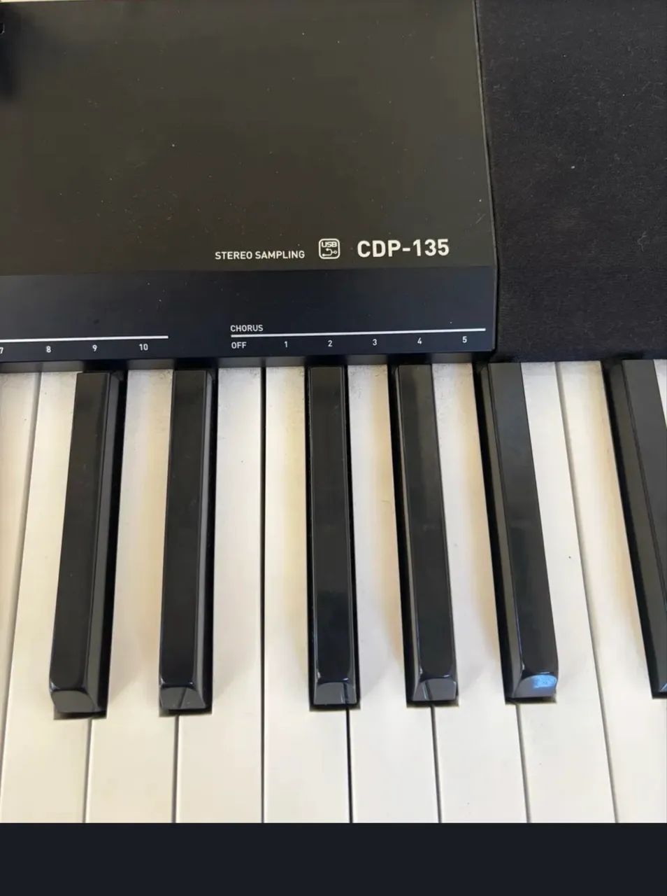 Piano Digital Casio CDP 135, 88 teclas - Foto 3