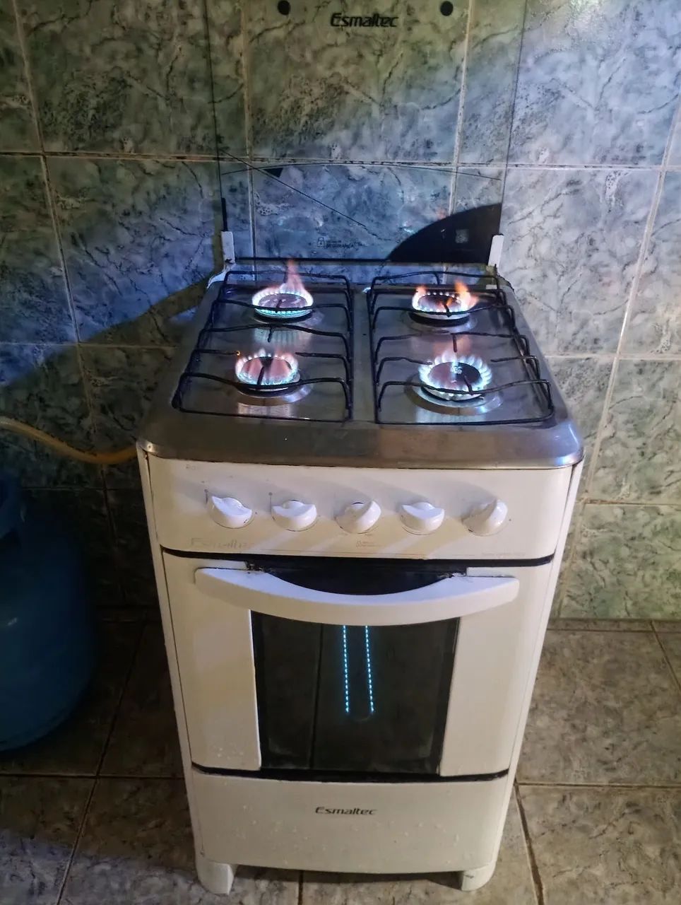 Fogão esmoltec 
