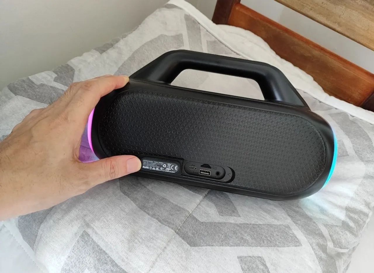 Caixa de som portátil bluetooth mifa wildbox - Foto 2