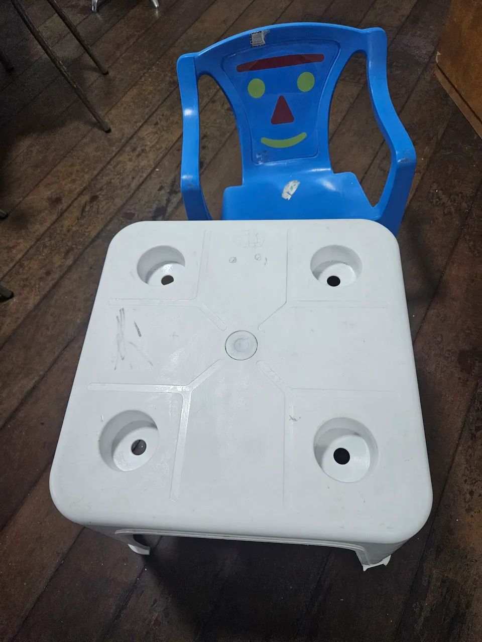 Mesa e cadeira infantil  - Foto 3