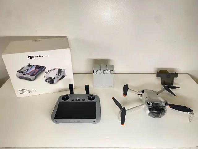 DJI Mini 4 Pro Plus Kit Completo - 3 Baterias Plus no kit.  - Foto 2