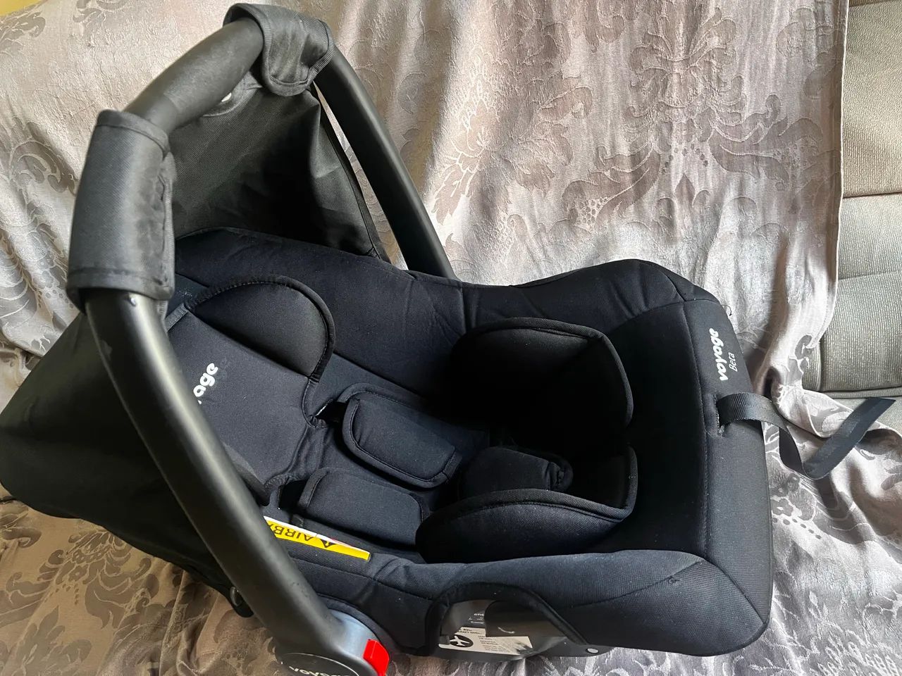 Vende-se Bebê Conforto Voyage  - Foto 2