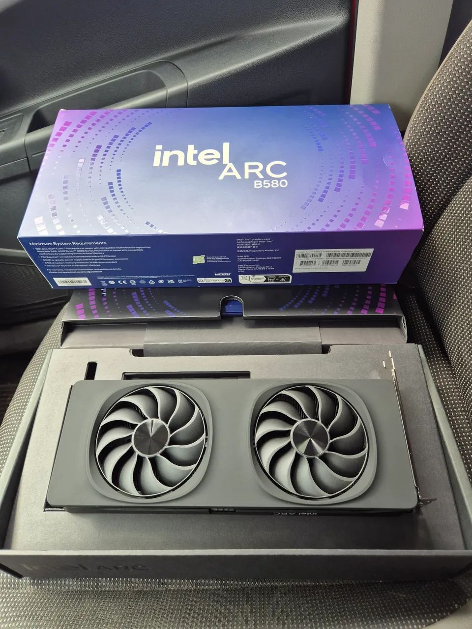 Intel Arc b580 12gb Limited Edition - Foto 4