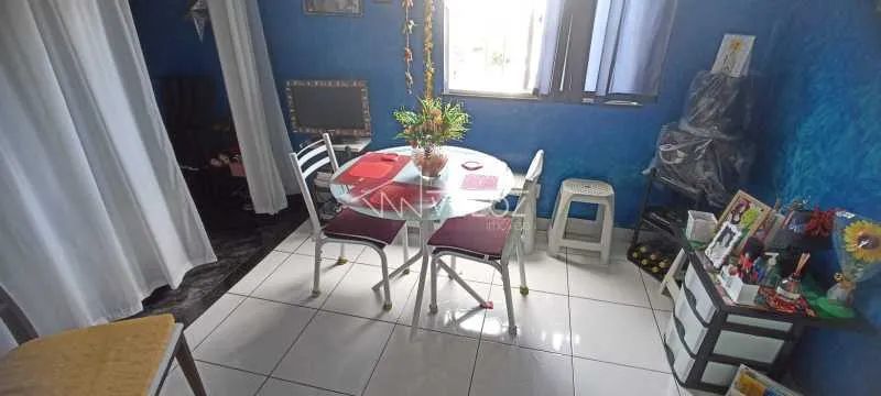 Kitnet/Conjugado - / Residencial / Catete