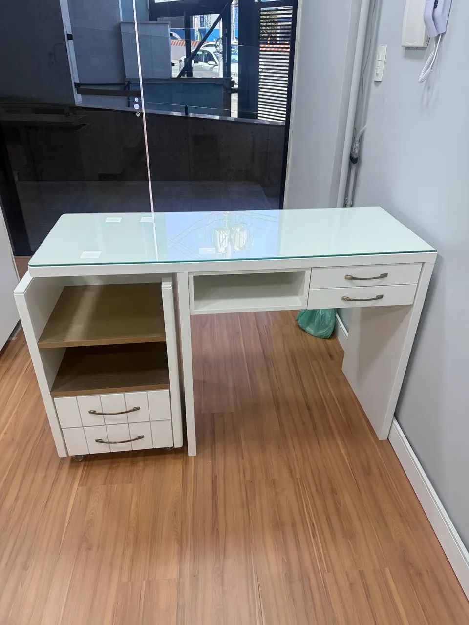 Mesa manicure e nail designer 