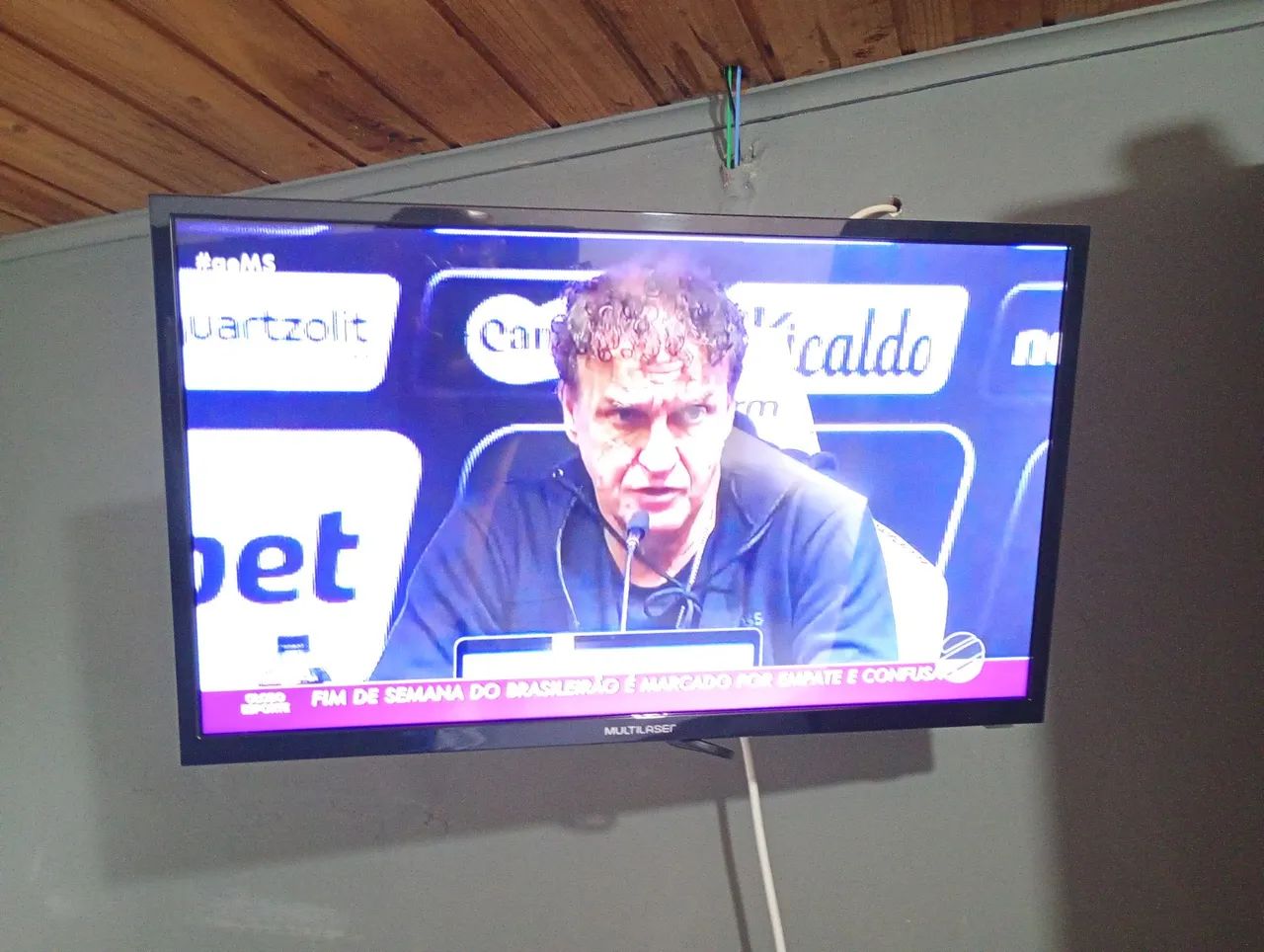 Vende-se um monitor tv,de 24 polegadas Multilaser 