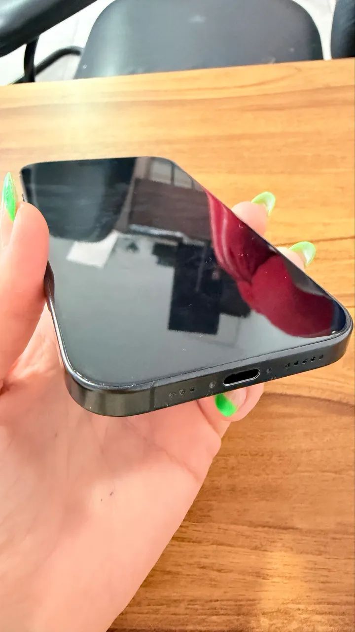 IPHONE 16 PRO  - Foto 5