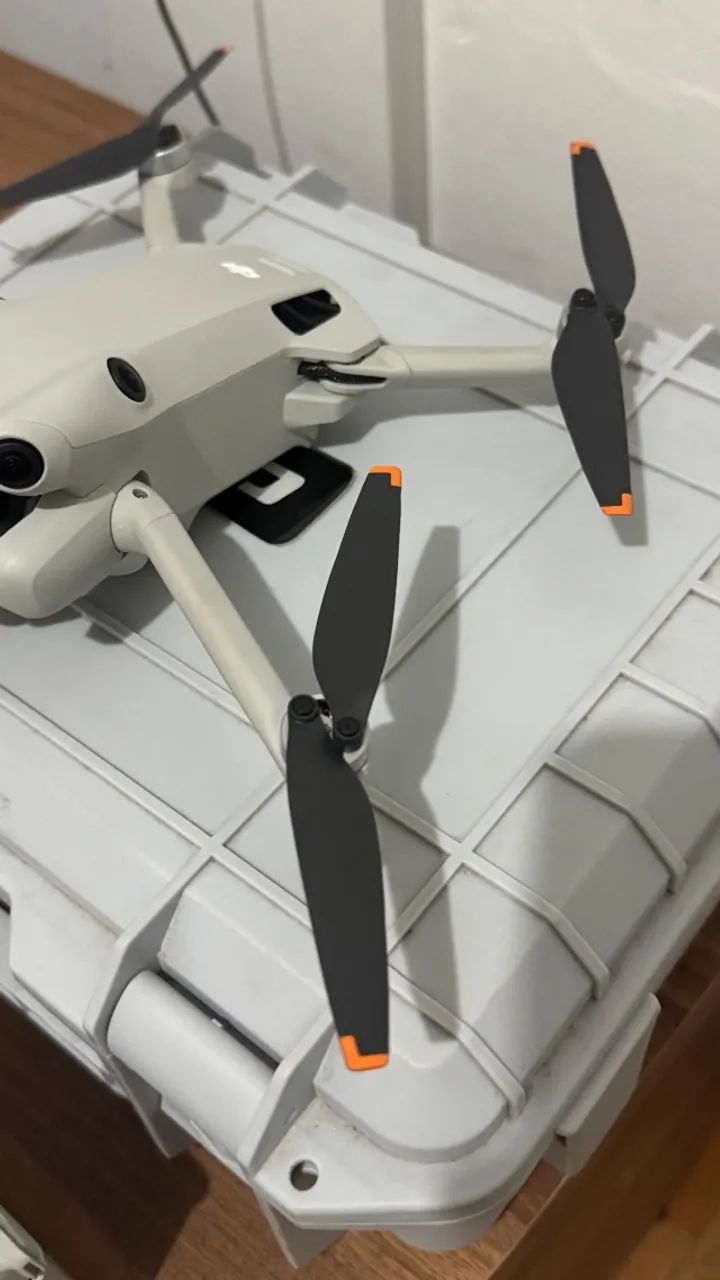 DJI Mini 4 Pro Fly More Plus - Foto 3