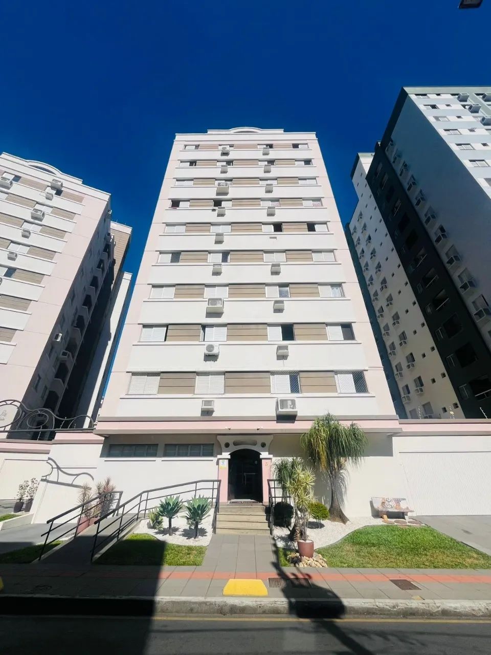 Apartamento com 01 quarto para locação