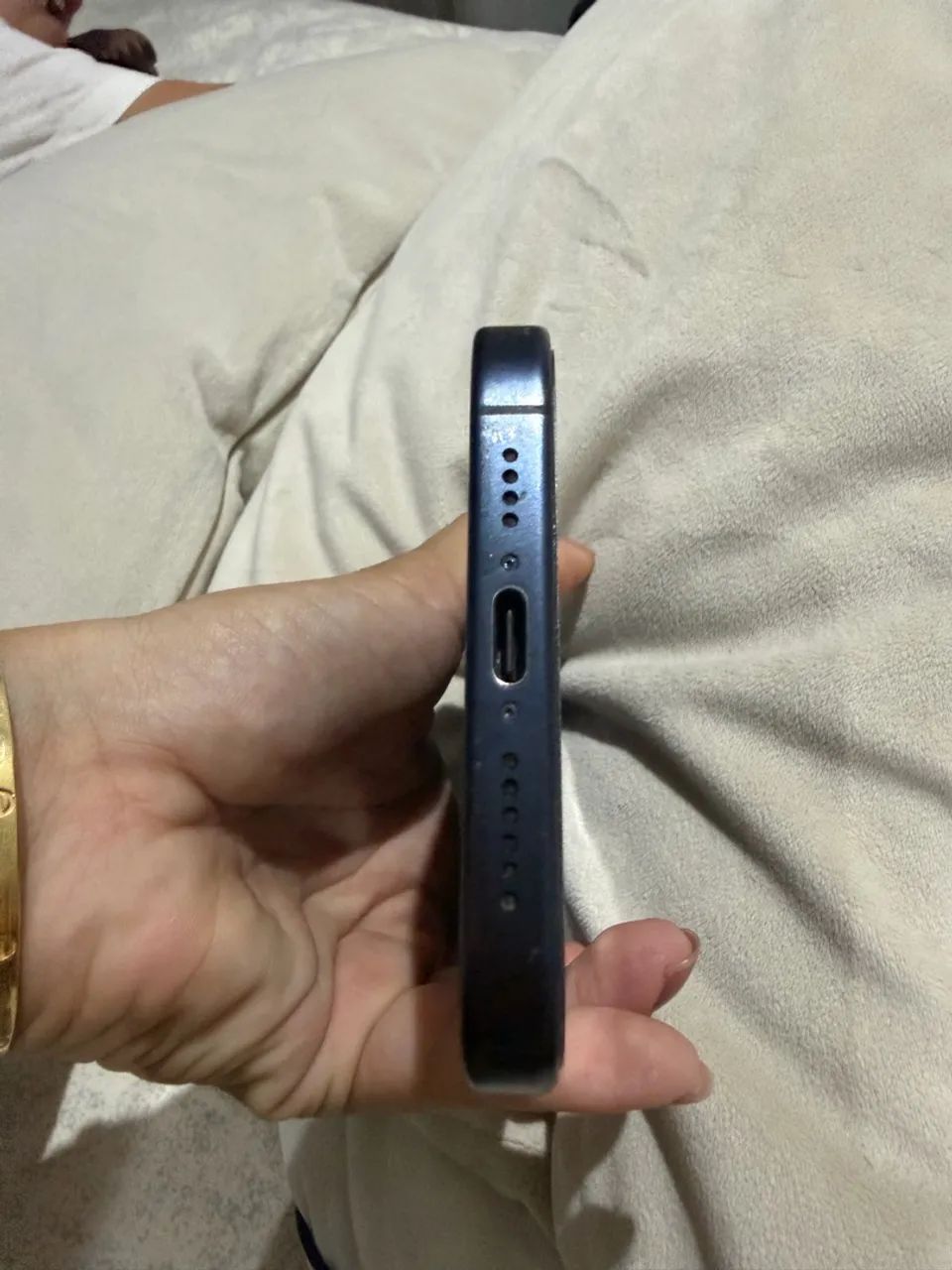 IPHONE 15 PRO MAX MUITO NOVO - Foto 5