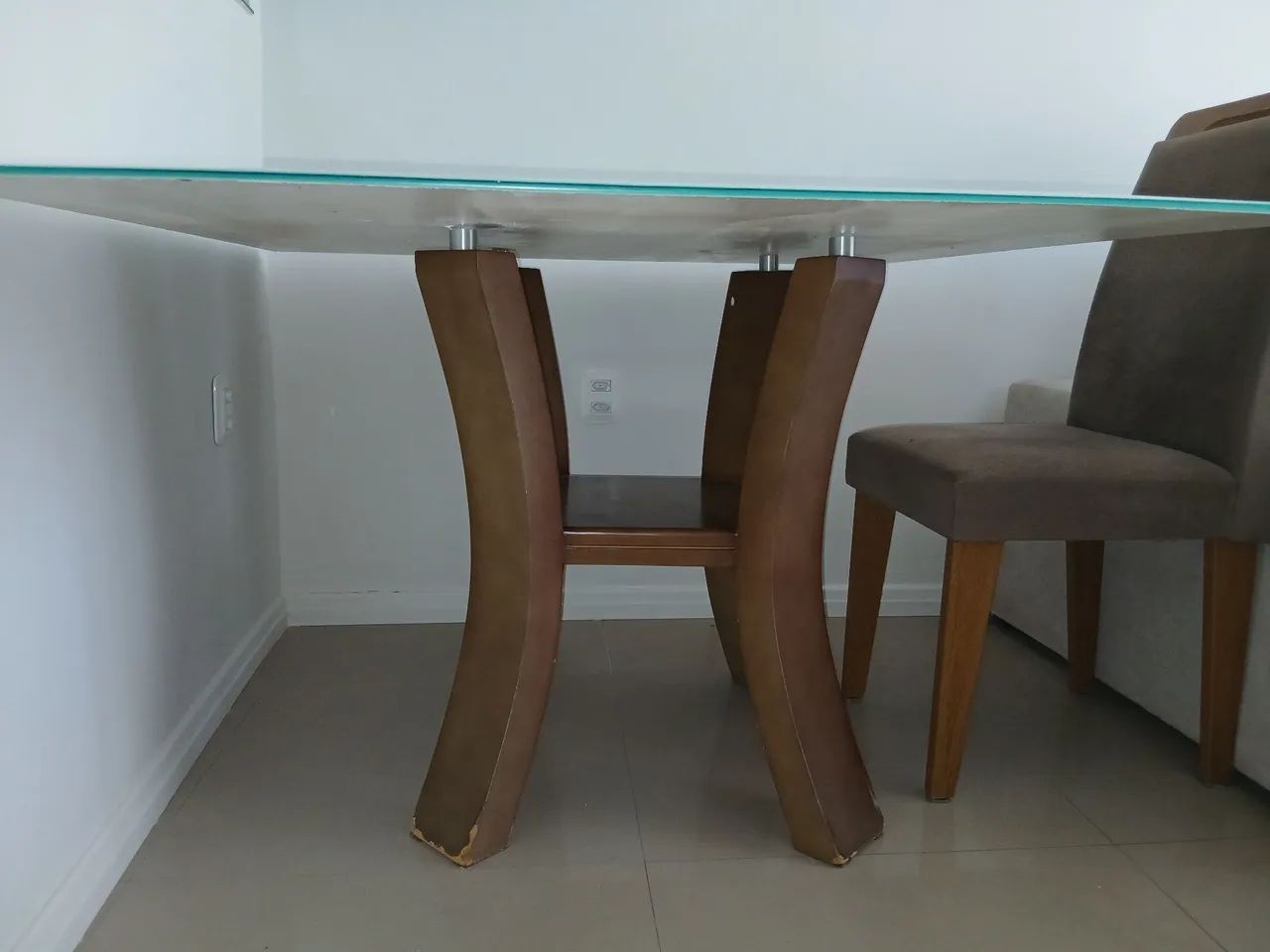 MESA COM 6 CADEIRAS  - Foto 2