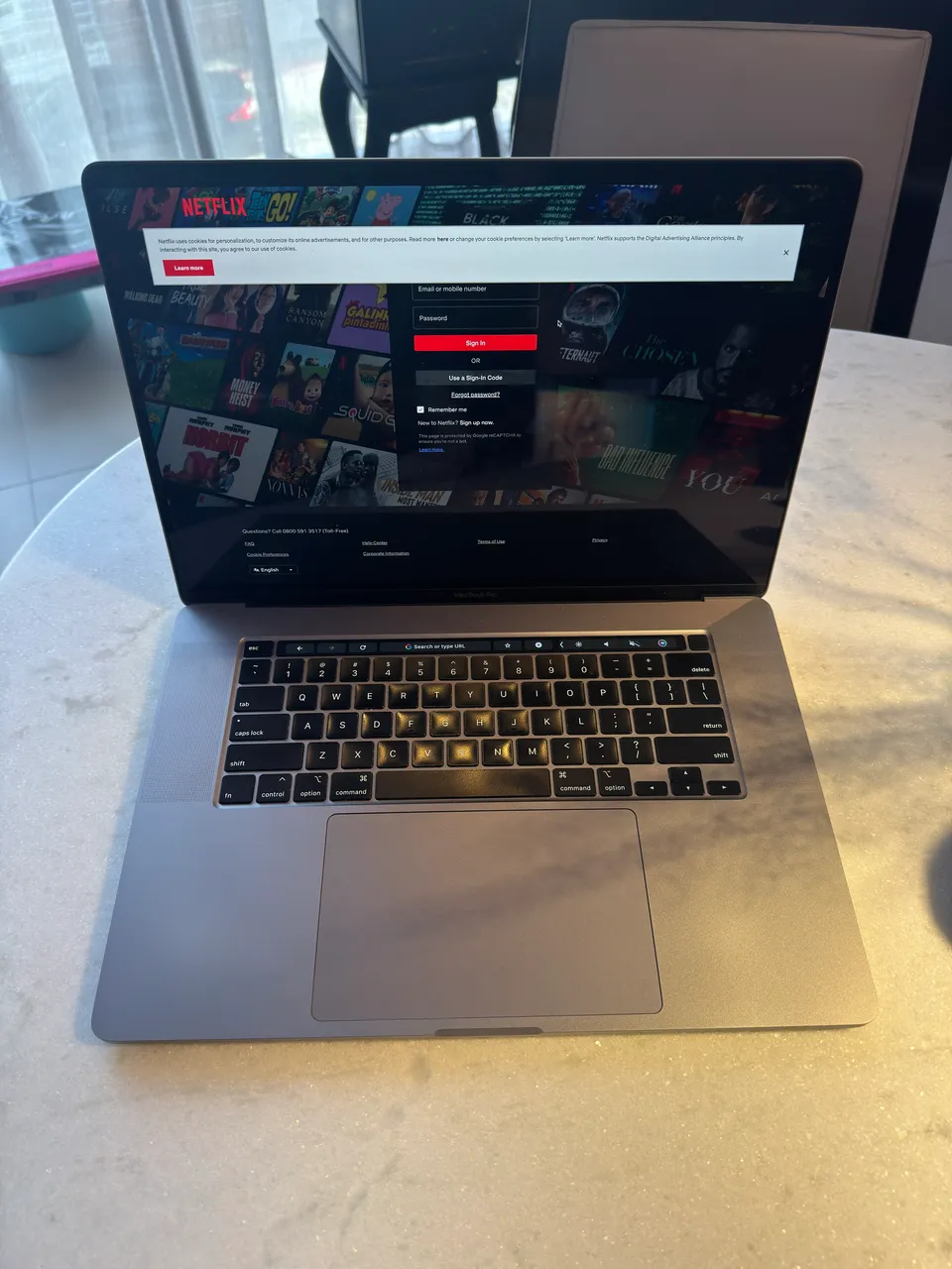Apple MacBook Pro 13? 2019 - i5 Quad-Core 2.4GHz - 8GB RAM - SSD