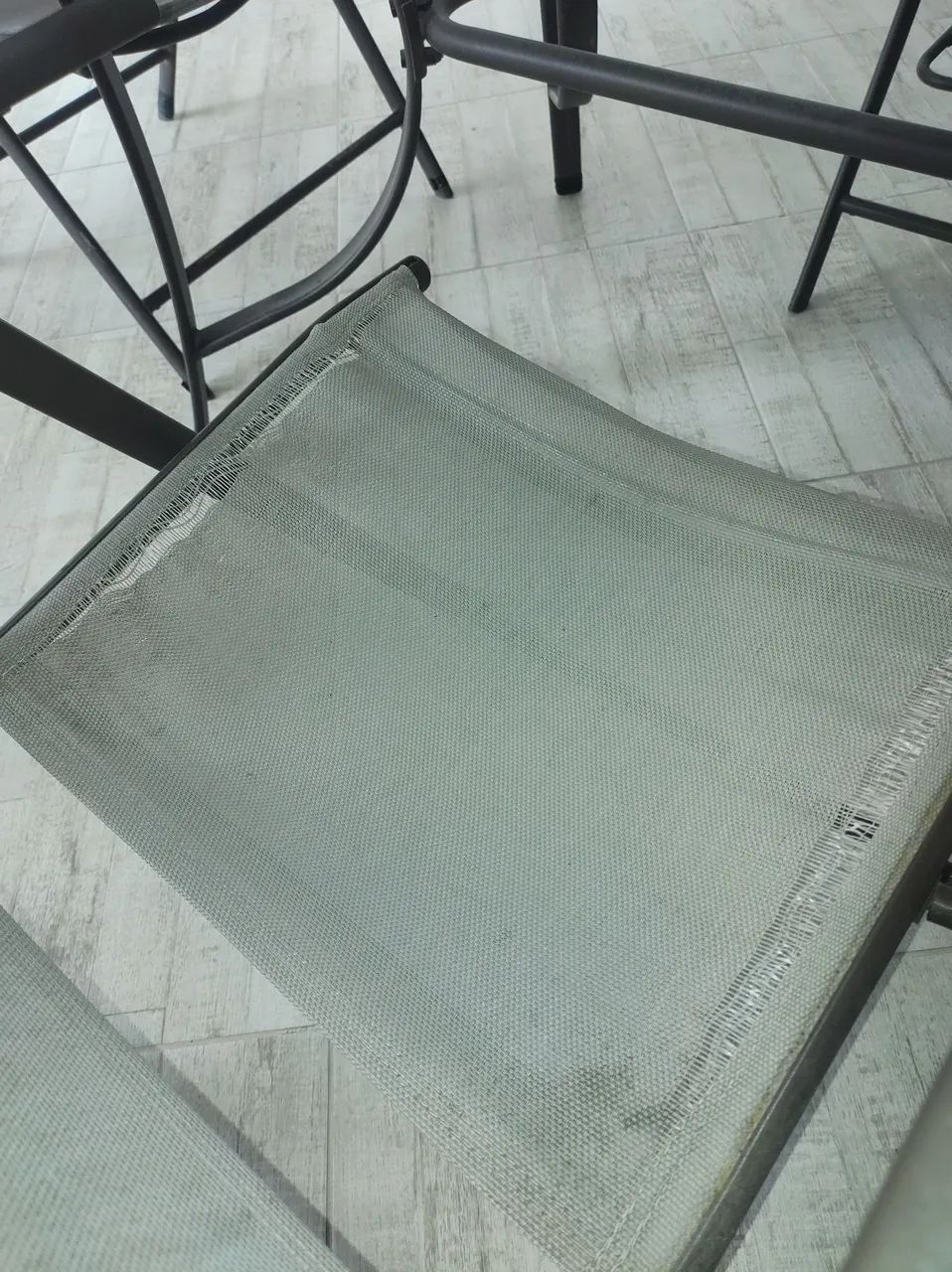 Mesa para para área externa, com cadeiras retrátil  - Foto 5