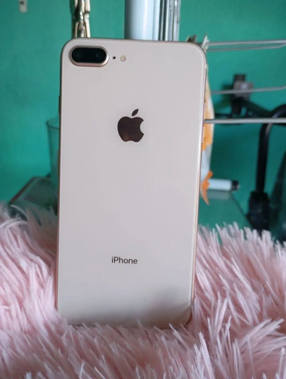 iPhone 8