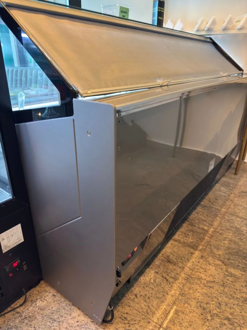 VITRINE ISA MILLENNIUM 24 SABORES  - Foto 2