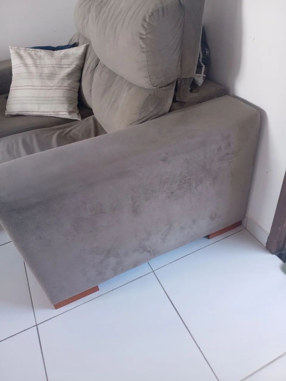 Vendo Sofa bastante conservado.  - Foto 2