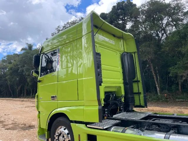 DAF XF 480 6X2 TETO BAIXO ANO 2024 COM 180 MIL KM COM RODAS DE ALUMINIO + KIT DEFLETOR DE  - Foto 10