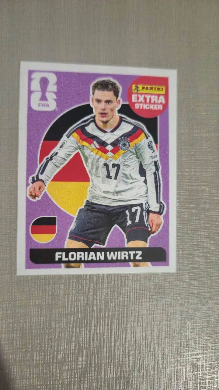 Figurinha legend Florian Wirtz roxo - Foto 3