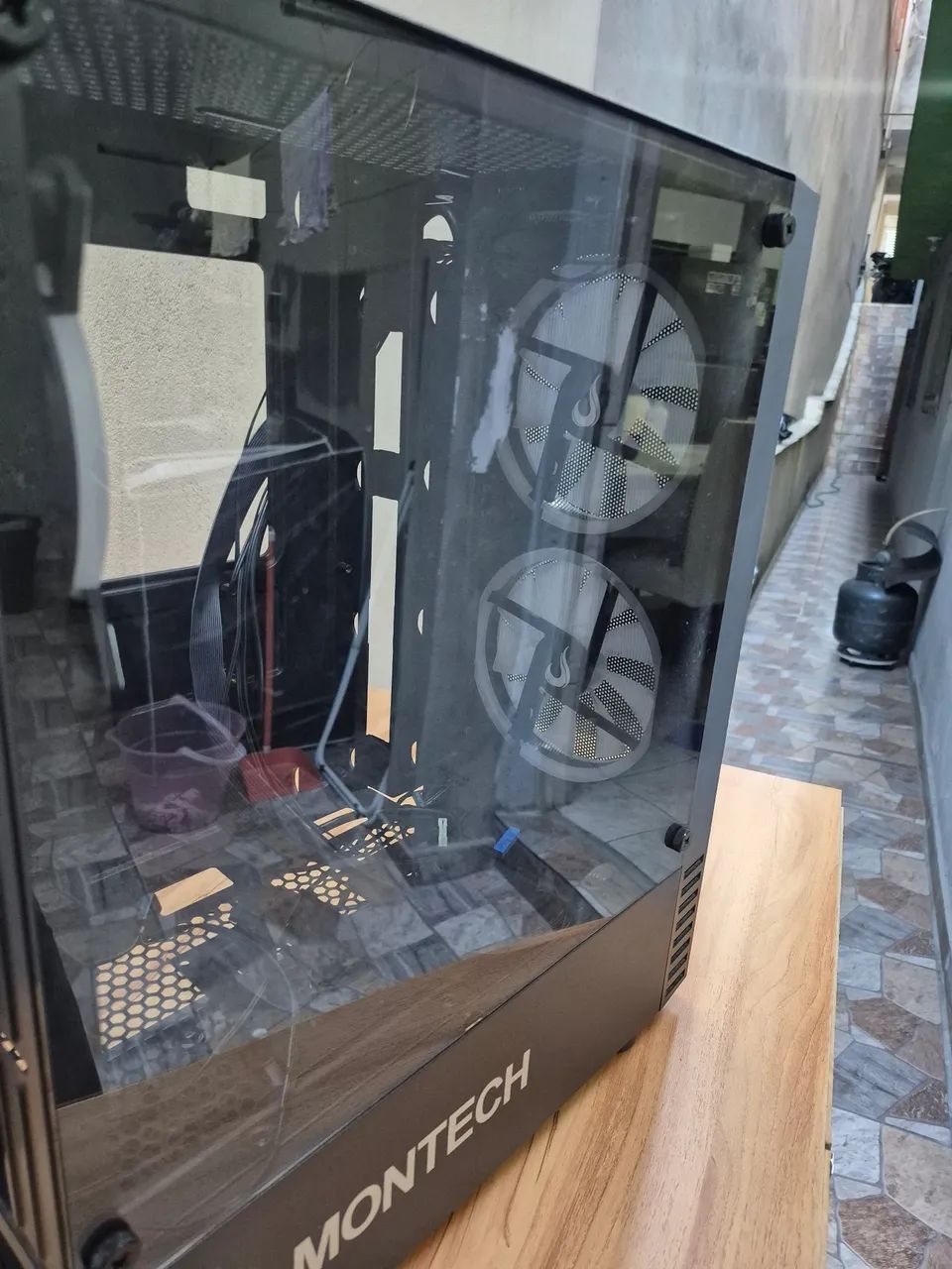 Gabinete Montech + Controladora RGB Rise Mode - Foto 4
