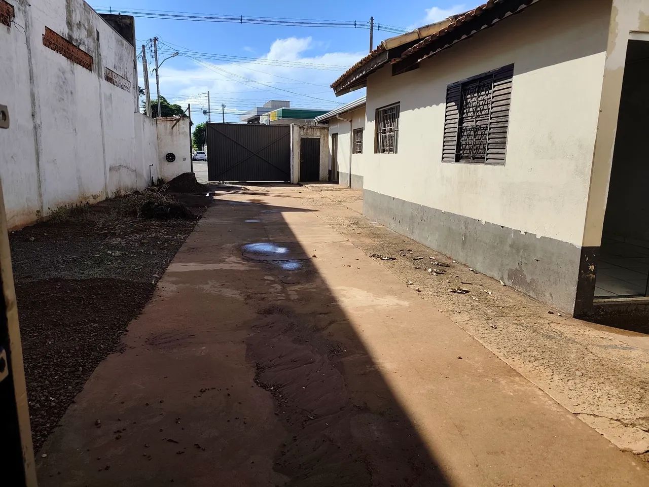 Alugo casa com galpão comercial frente para avenida Marechal Deodoro  - Foto 3
