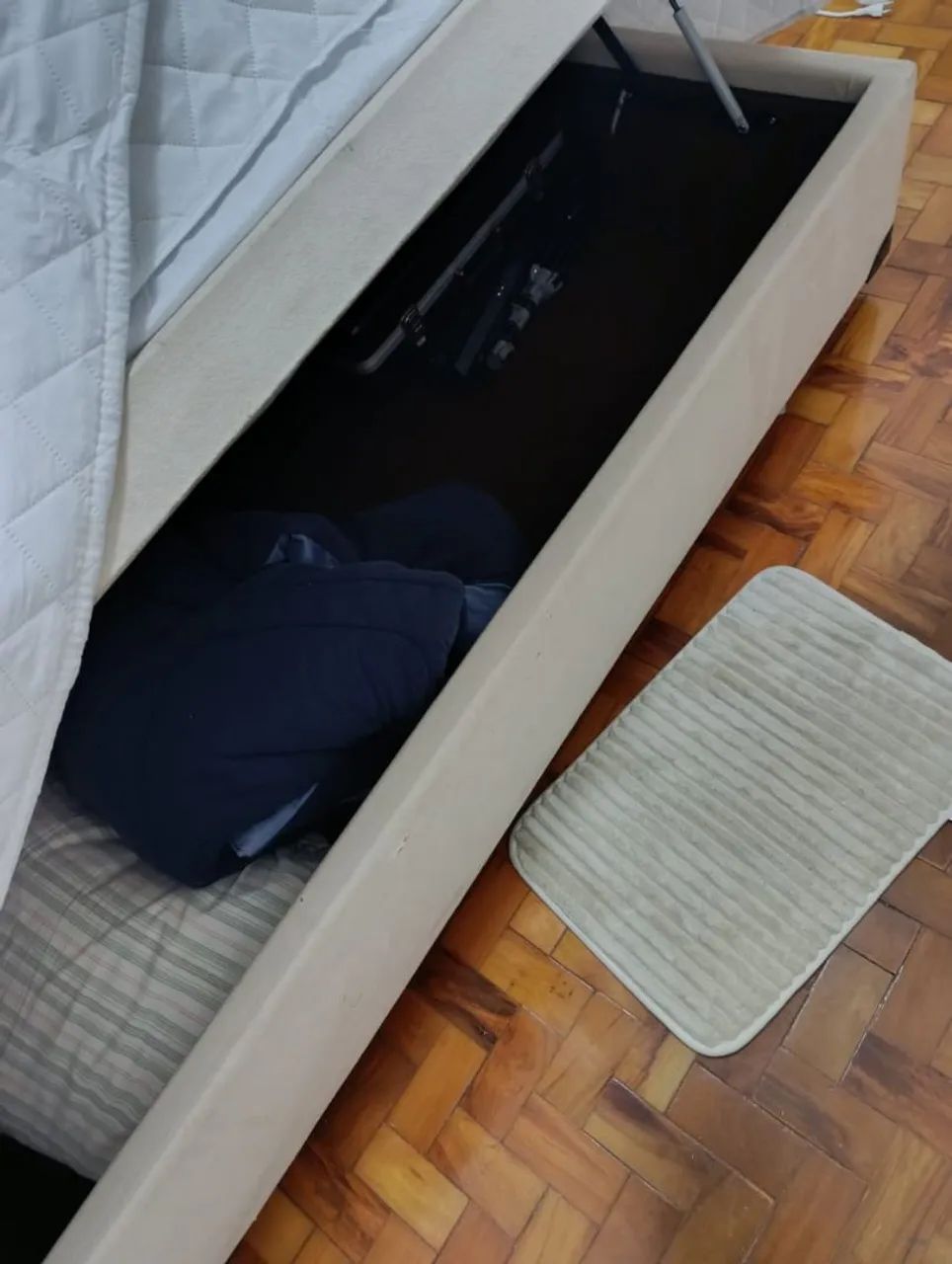 Vendo Cama Box Baú de Solteiro Completa - Foto 4