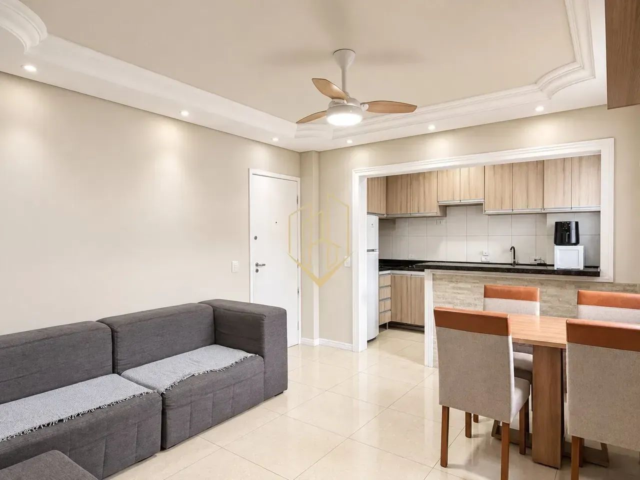 Apartamento semimobiliado com 3 quartos e 1 vaga no Uberaba - Foto 2