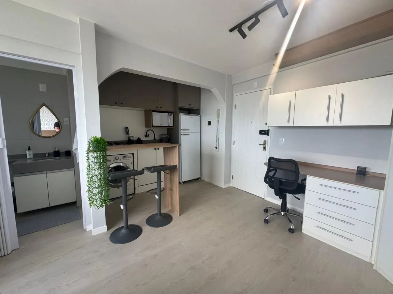 Apartamento Studio com 1 vaga e vista Mar no bairro Estreito, em Florianópolis. - Foto 4