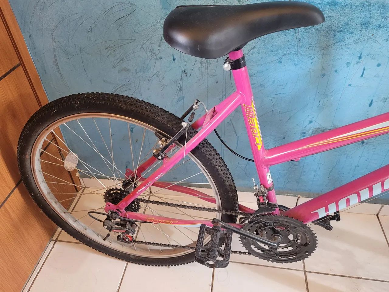 Bicicleta Aro 26 Houston Rosa Com Cesta Feminina - Foto 5