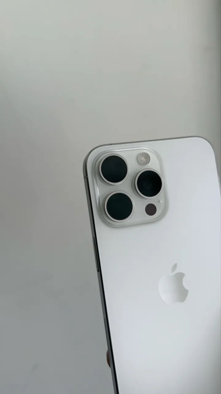 iPhone 15 pro Max novíssimo 
