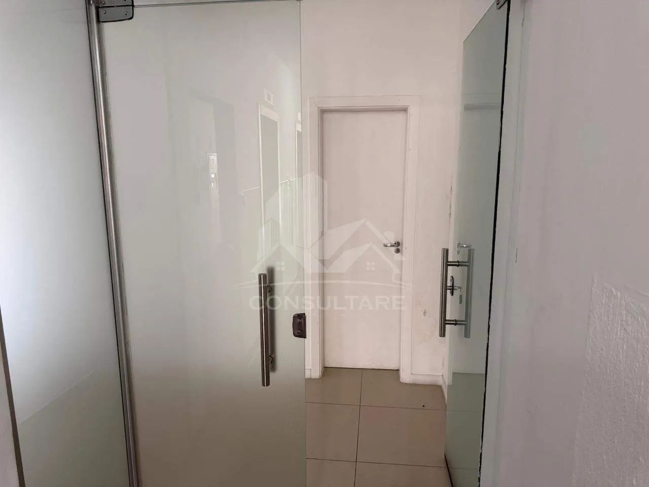 Sala Comercial à Venda no Centro de Santos com 3 Salas e Flexibilidade de Negociação - Foto 2