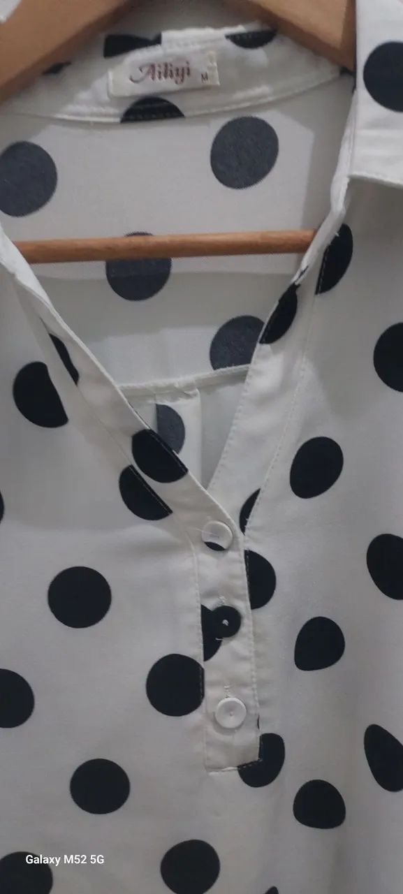 camisa Maravilhosa em poá tam.M - Foto 4