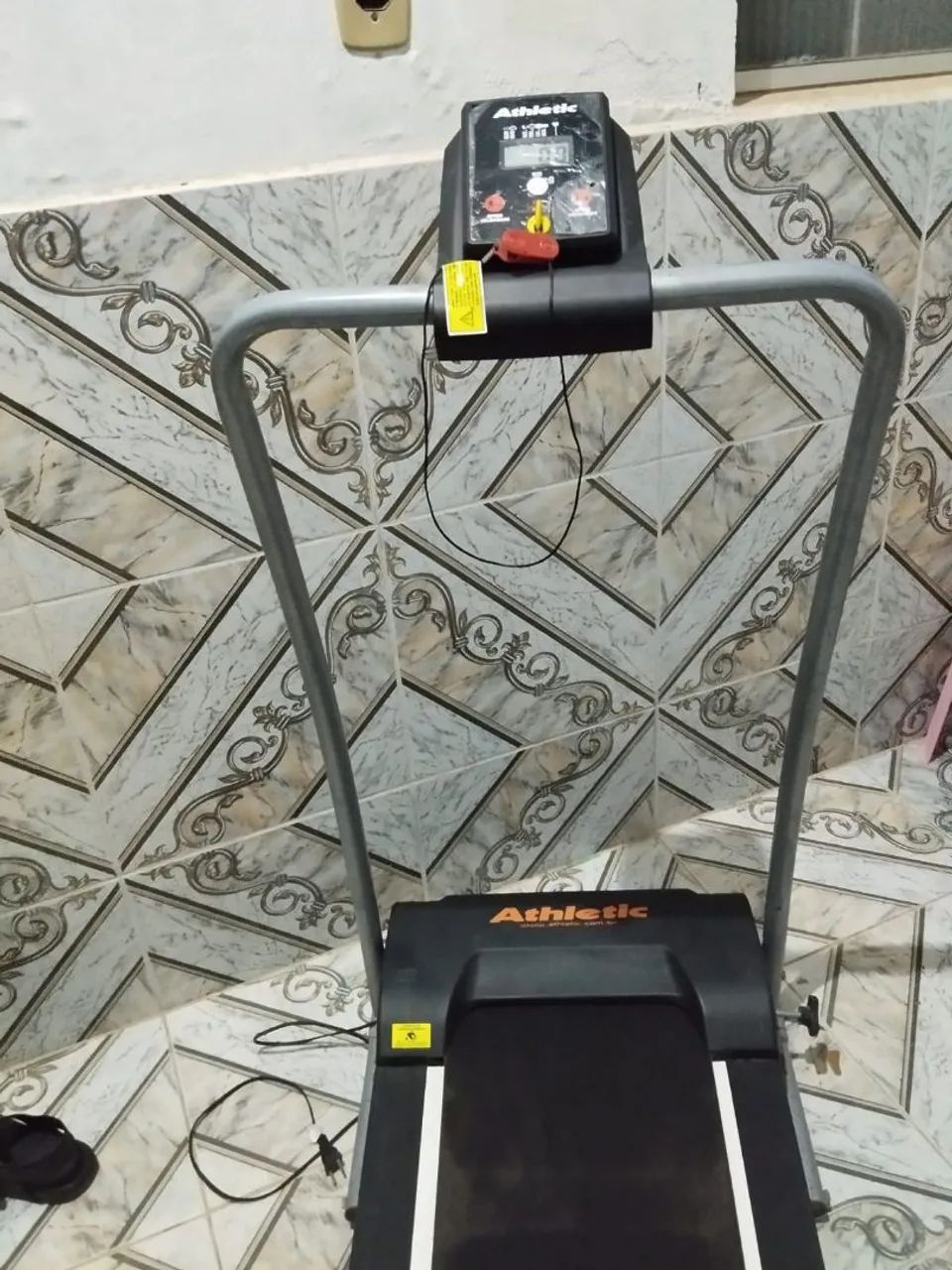 Vendo esteira Atheletic  - Foto 3