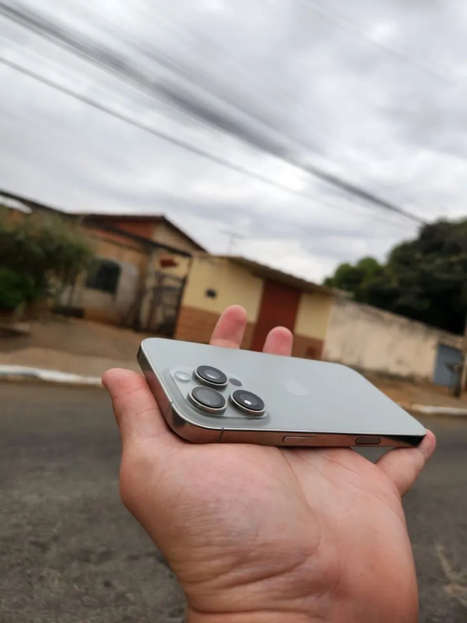 iPhone 16 pro 256gb  - Foto 3