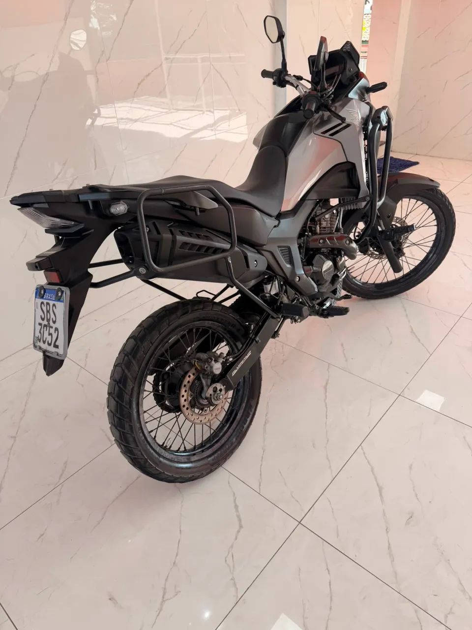 SAHARA 300 ABS 2024 APENAS 19 mil km  - Foto 4