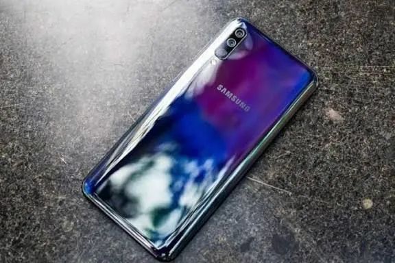 Samsung a50 128 gb  - Foto 3