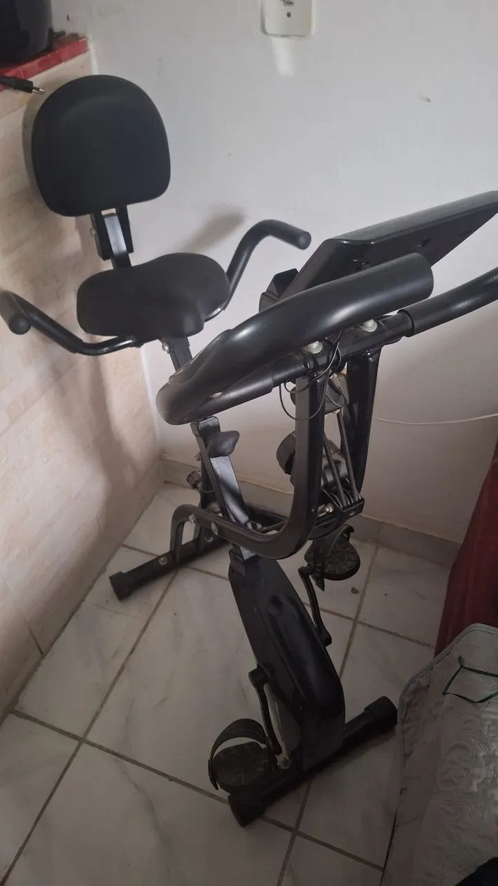 Bicicleta Ergometrica- Pouco usada