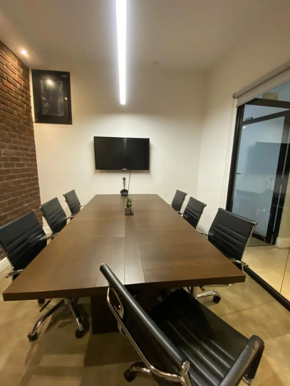 Sala para compartilhar, ideal para arquiteto, engenharia, ADM etc - Foto 2