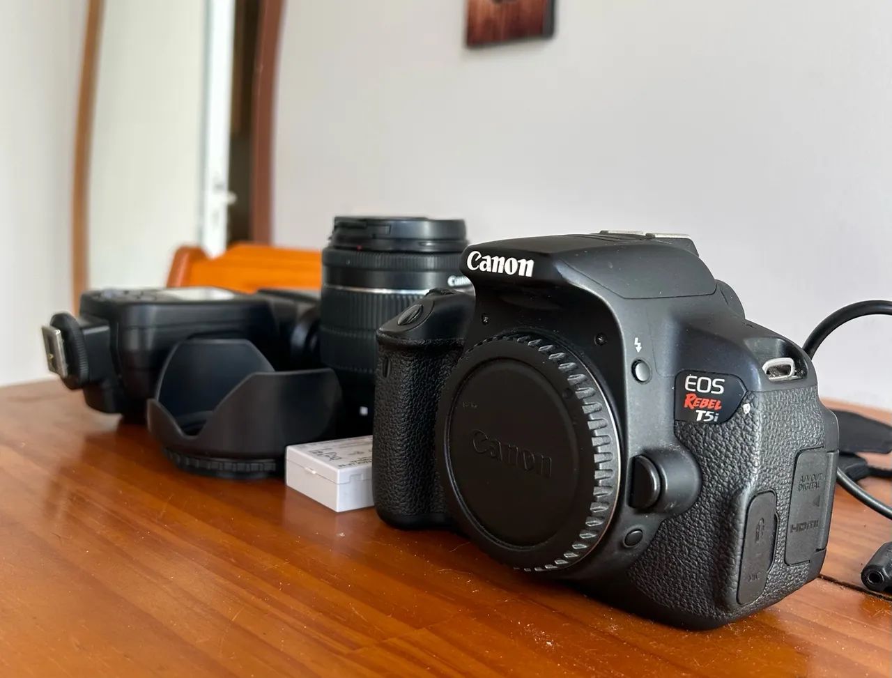 Câmera T5i Canon e complementos  - Foto 3