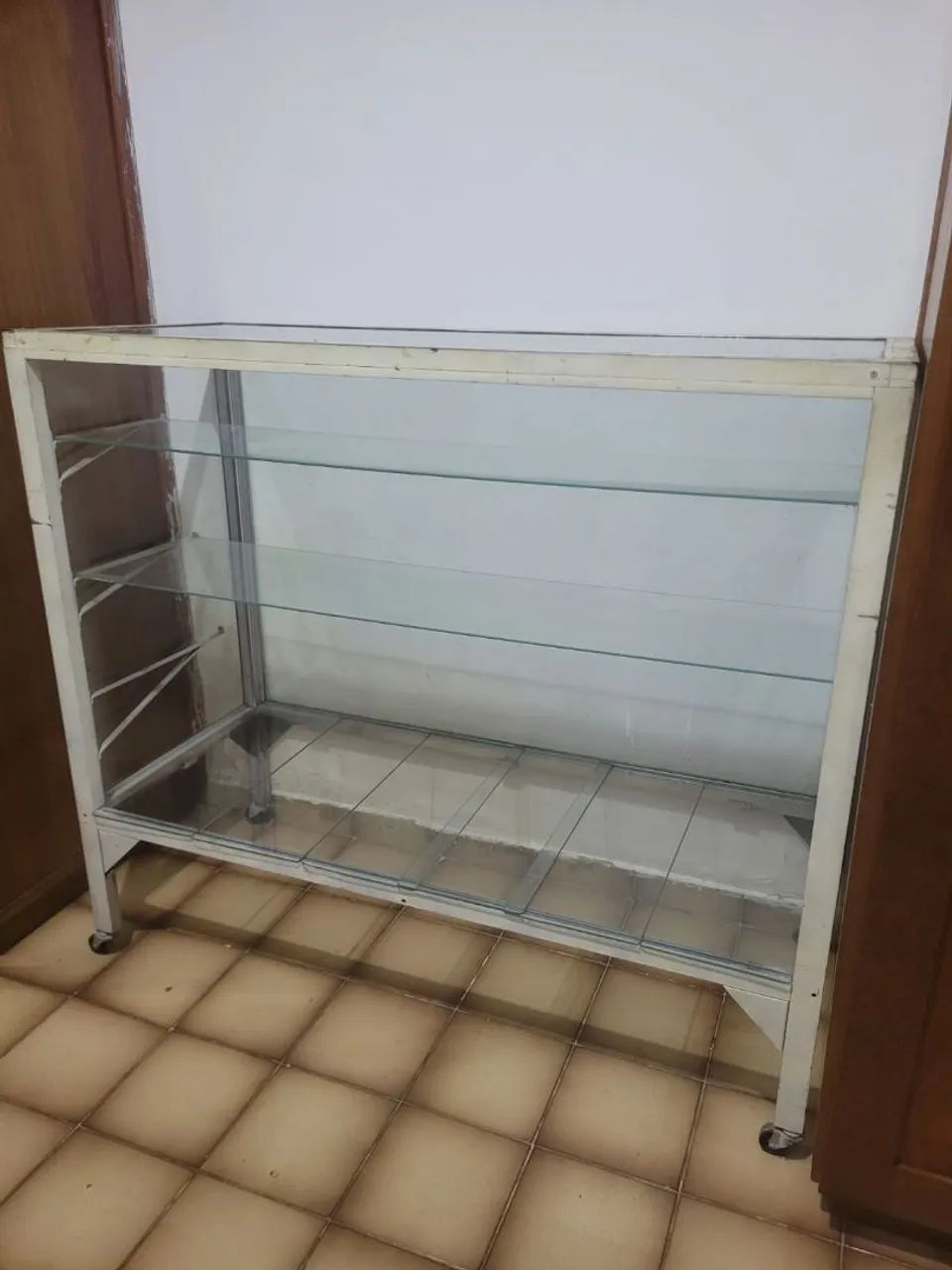 Balcão de vidro- vitrine, expositor, bancada - Foto 2