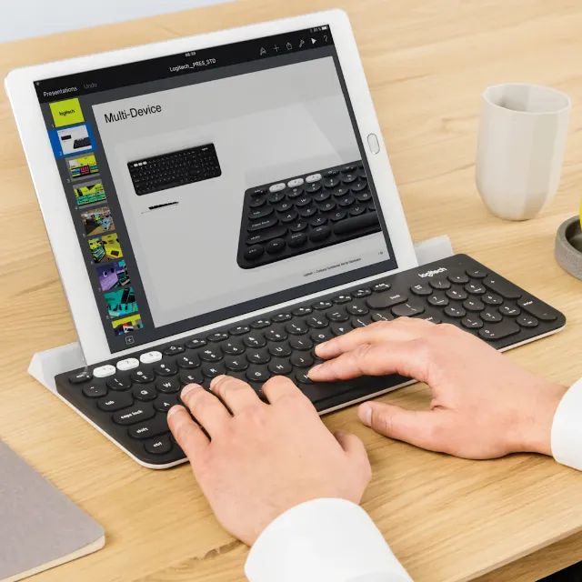 Teclado Logitech K780 com Suporte para Celular/Tablet e Numérico - Foto 3
