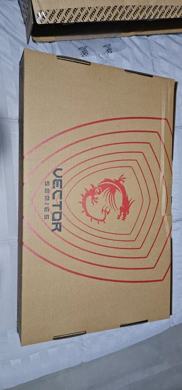 Notebook Msi Vector 16HX Rtx 5070ti  - Foto 5