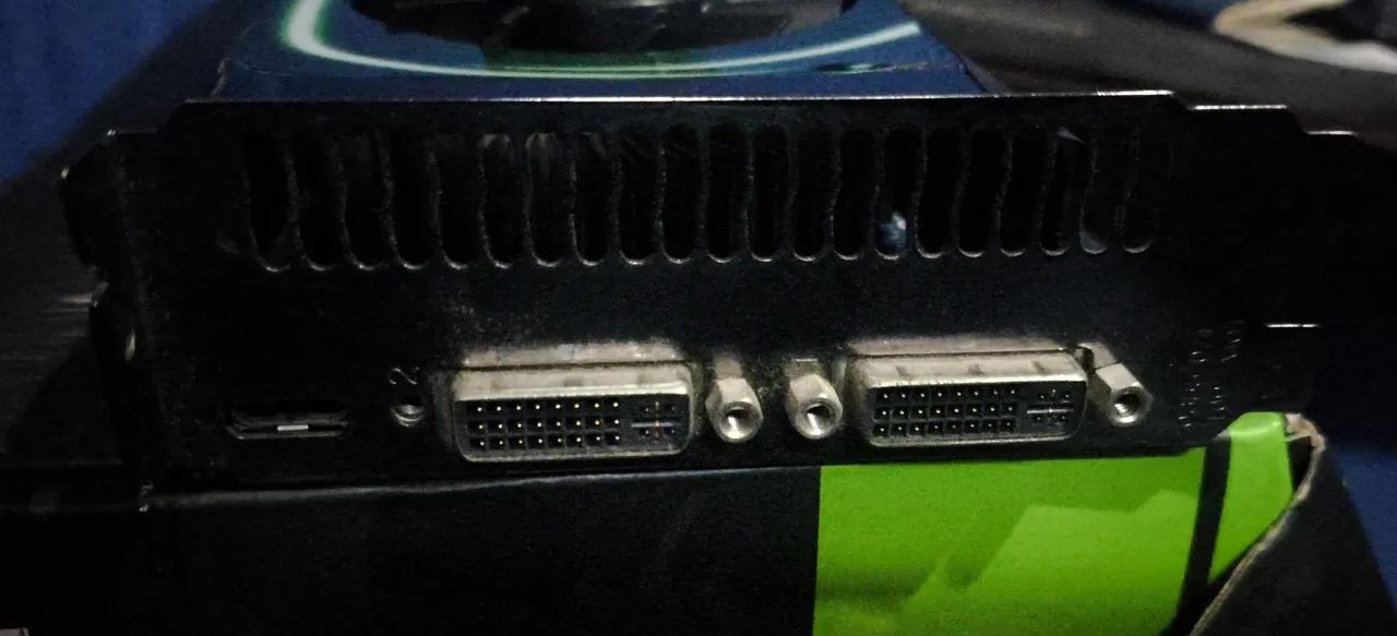 Placa de video GTX 550 Ti - Foto 2