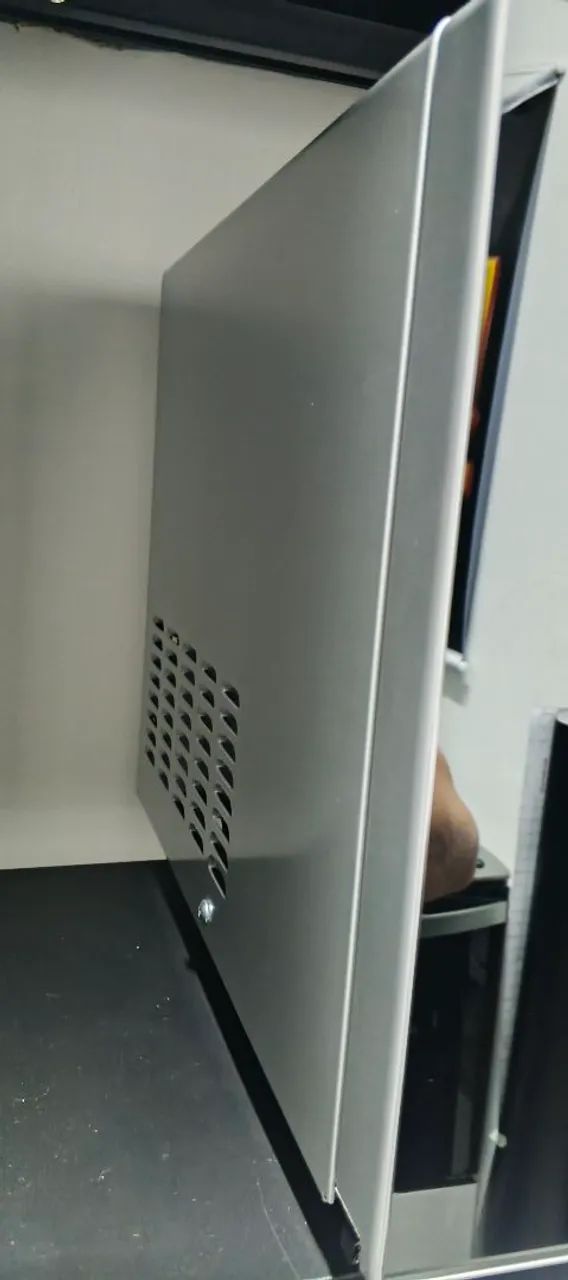 Microondas Mondial espelhado 220v - Foto 4
