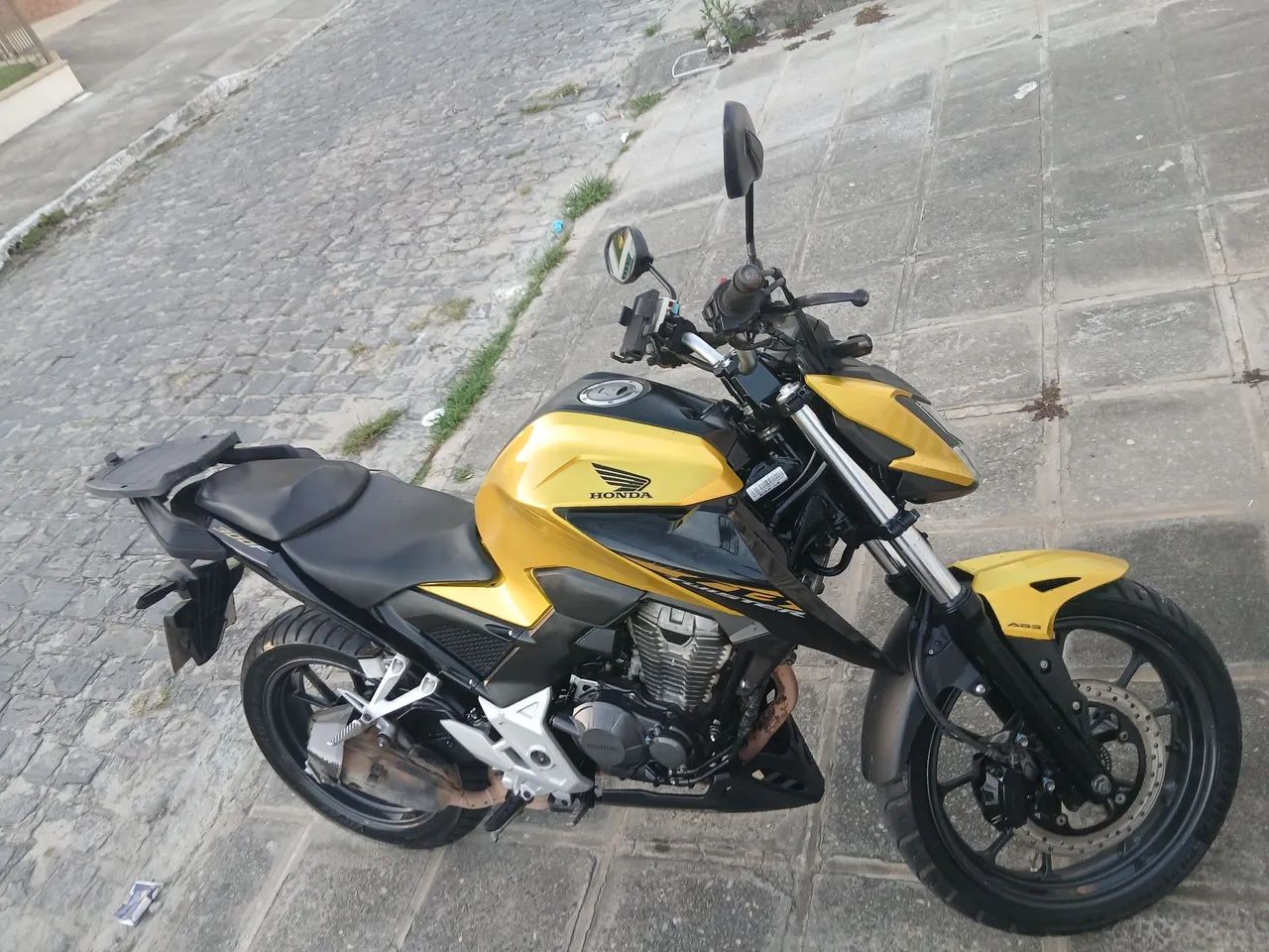 CB300F bem conservada.  - Foto 4