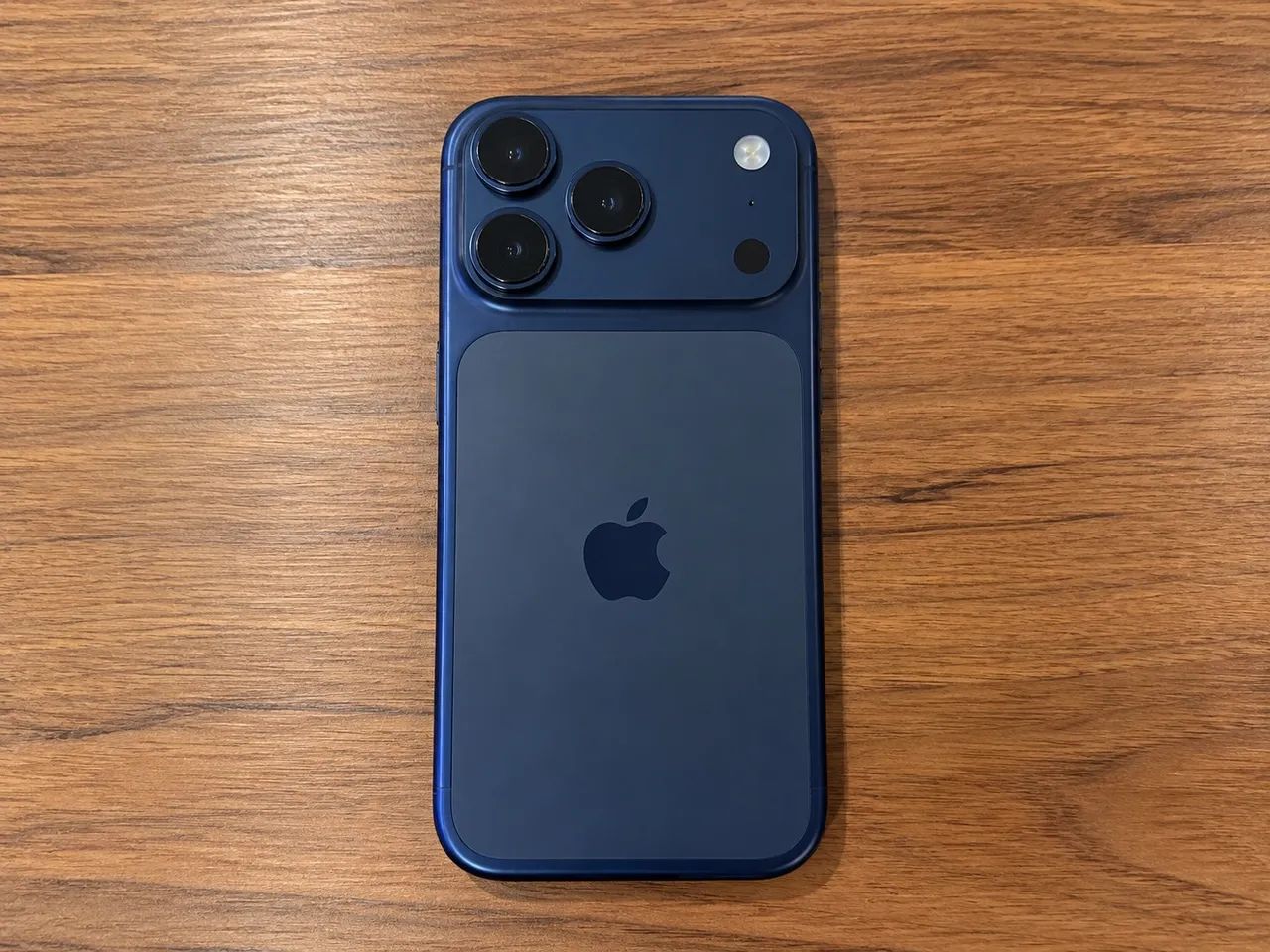 iPhone 17 pro 256gb bateria 99% 