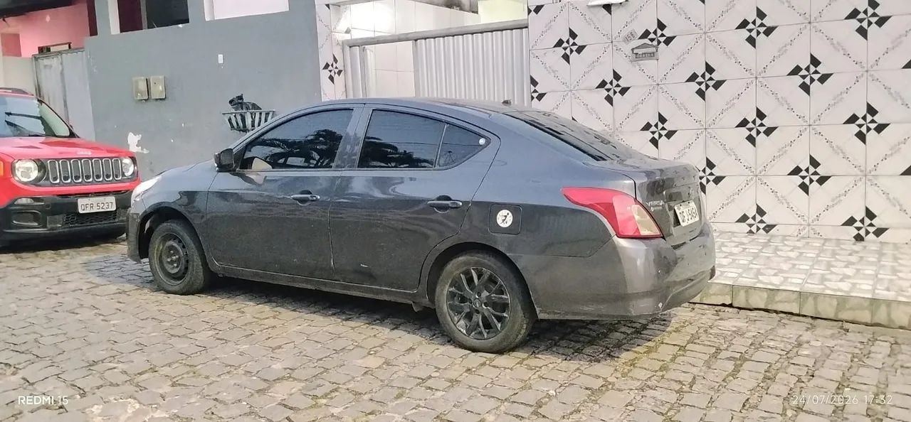 Nissan Versa 2016