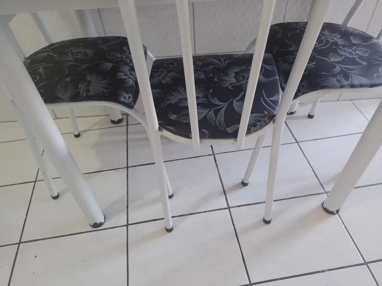 Mesa de mármore 4 cadeiras  - Foto 3