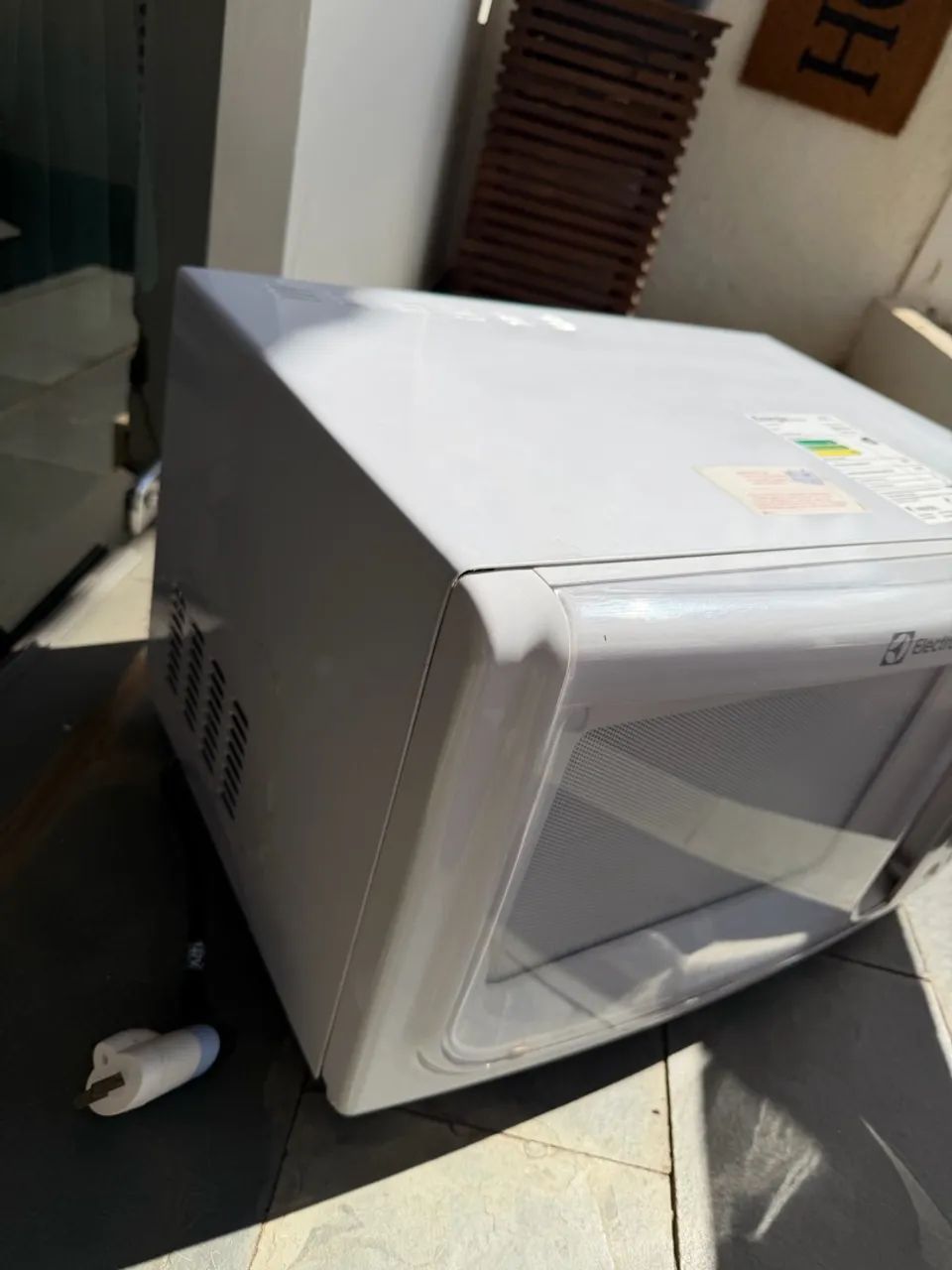 Microondas Electrolux 31 litros - Foto 2