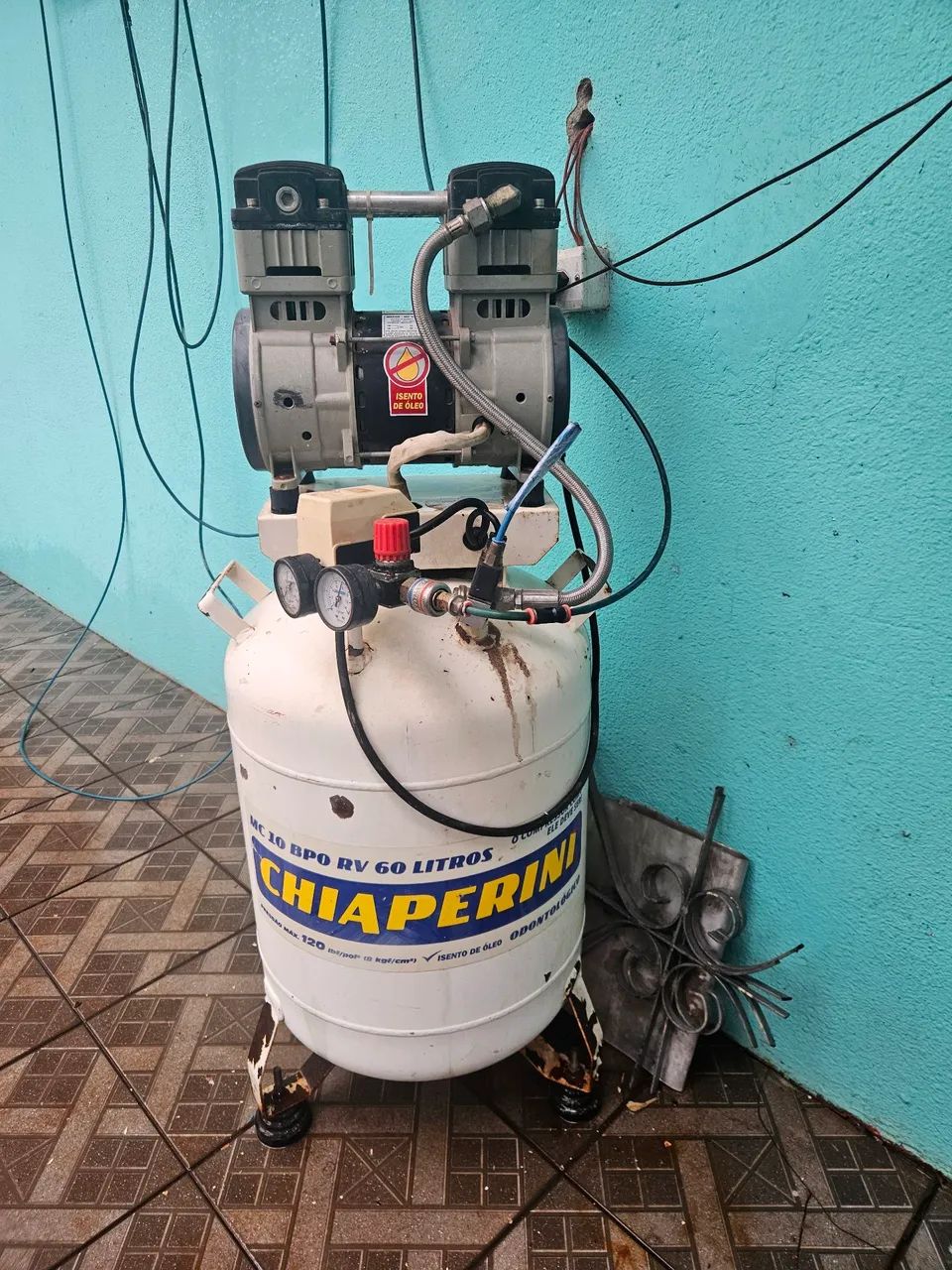 Vendo Compressor Sem Óleo  , 60Lts , Odontológico 